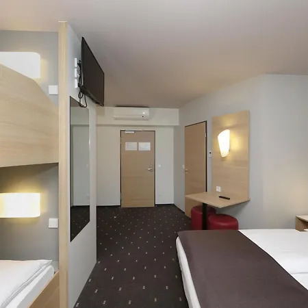 B&B Hotel Berlin-Alexanderplatz Exterior photo