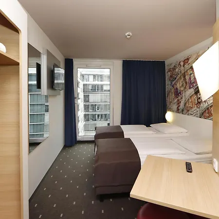 B&B Hotel Berlin-Alexanderplatz Exterior photo